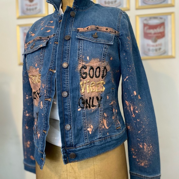 The future is female jacket - Picture 4 of 5